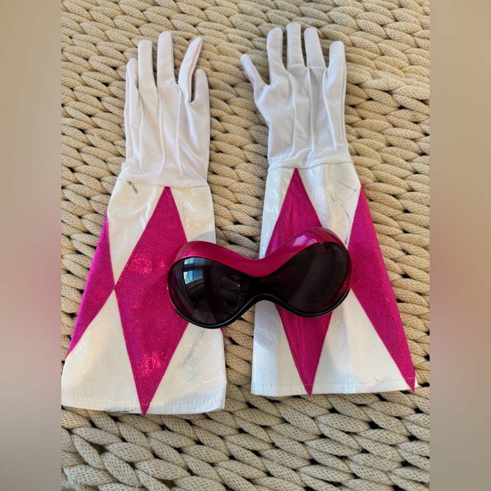 Pink Power Ranger Costume - Picture 5 of 6